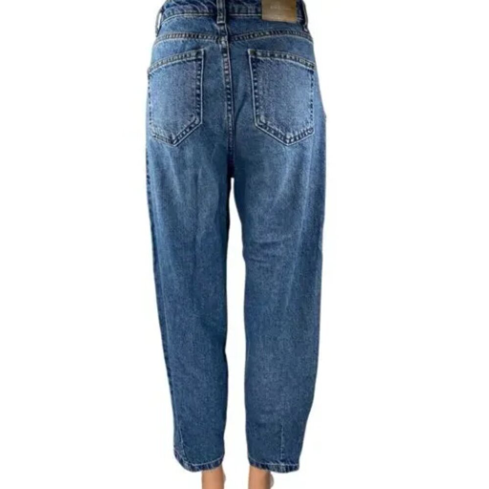 Zara • Carrot Tapered High Waisted Baggy Barrel Jeans - Picture 3 of 5